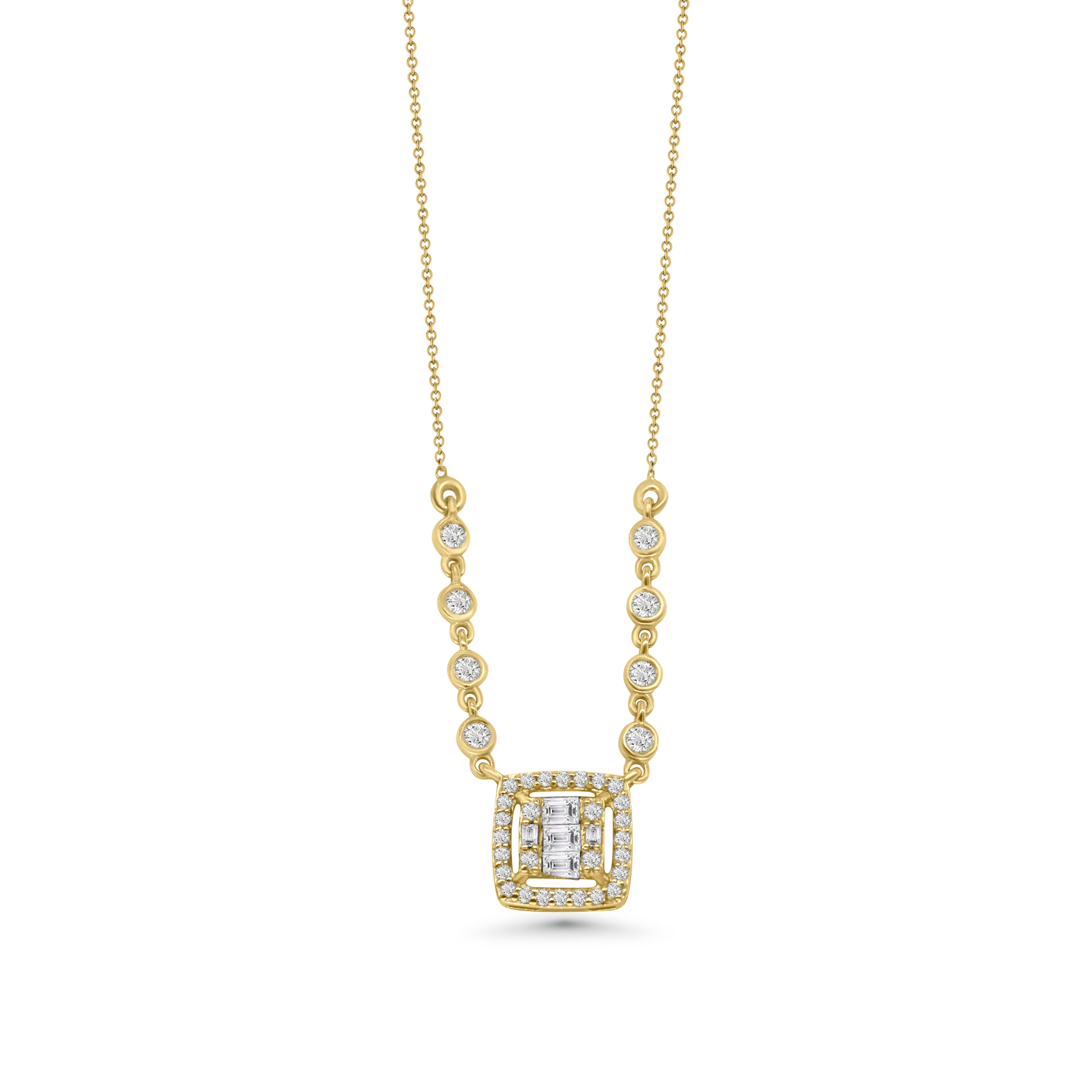 Centered Carre Necklace