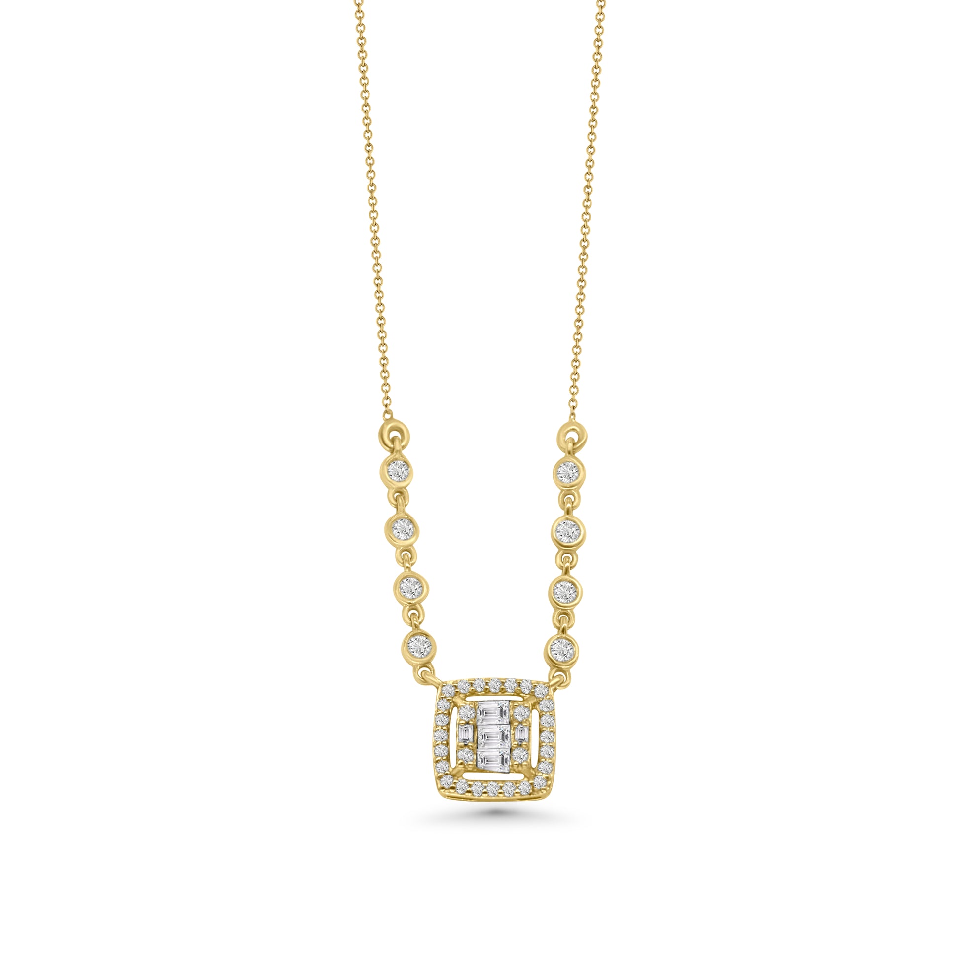 Centered Carre Necklace