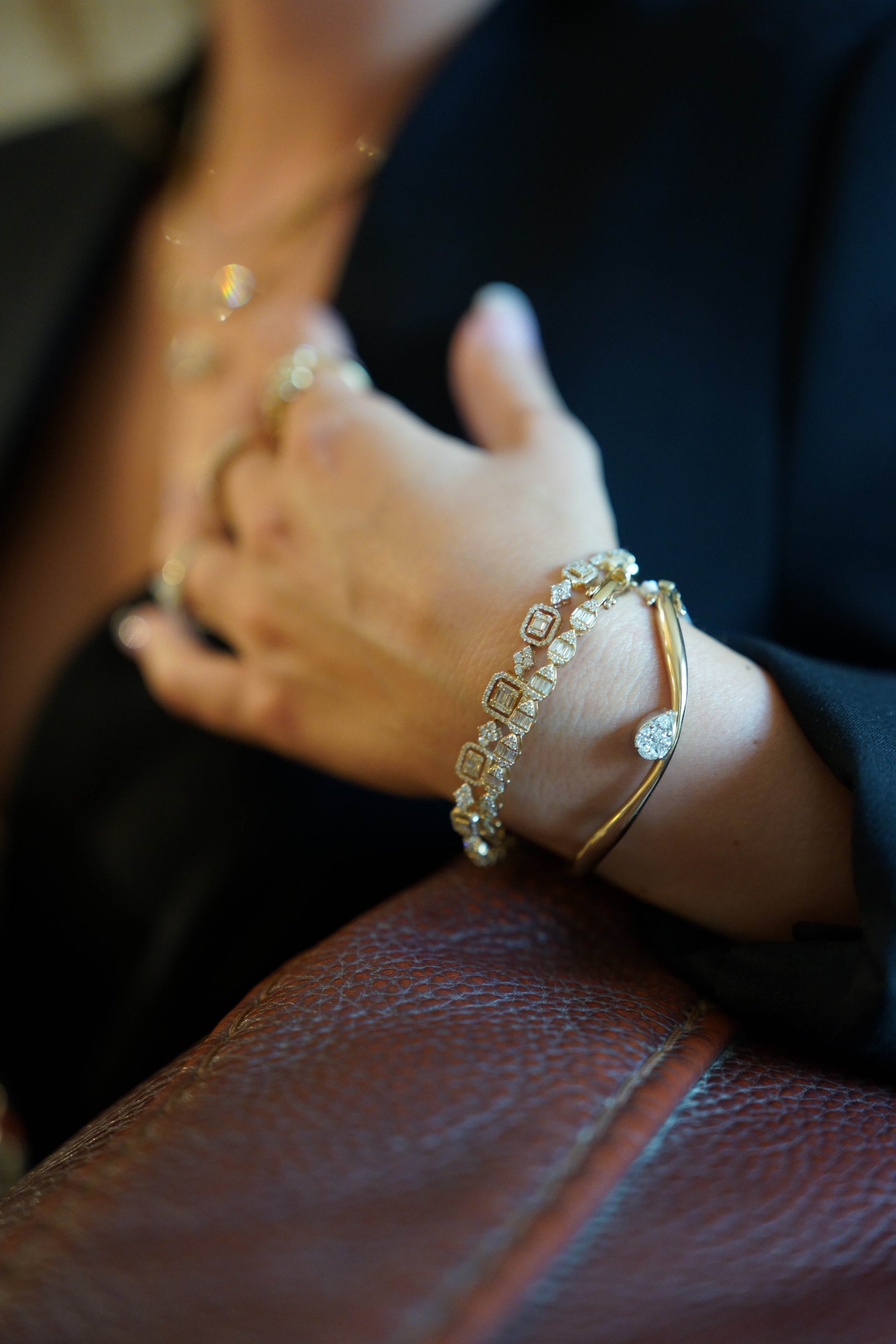 Pear Golden Glow Bangle