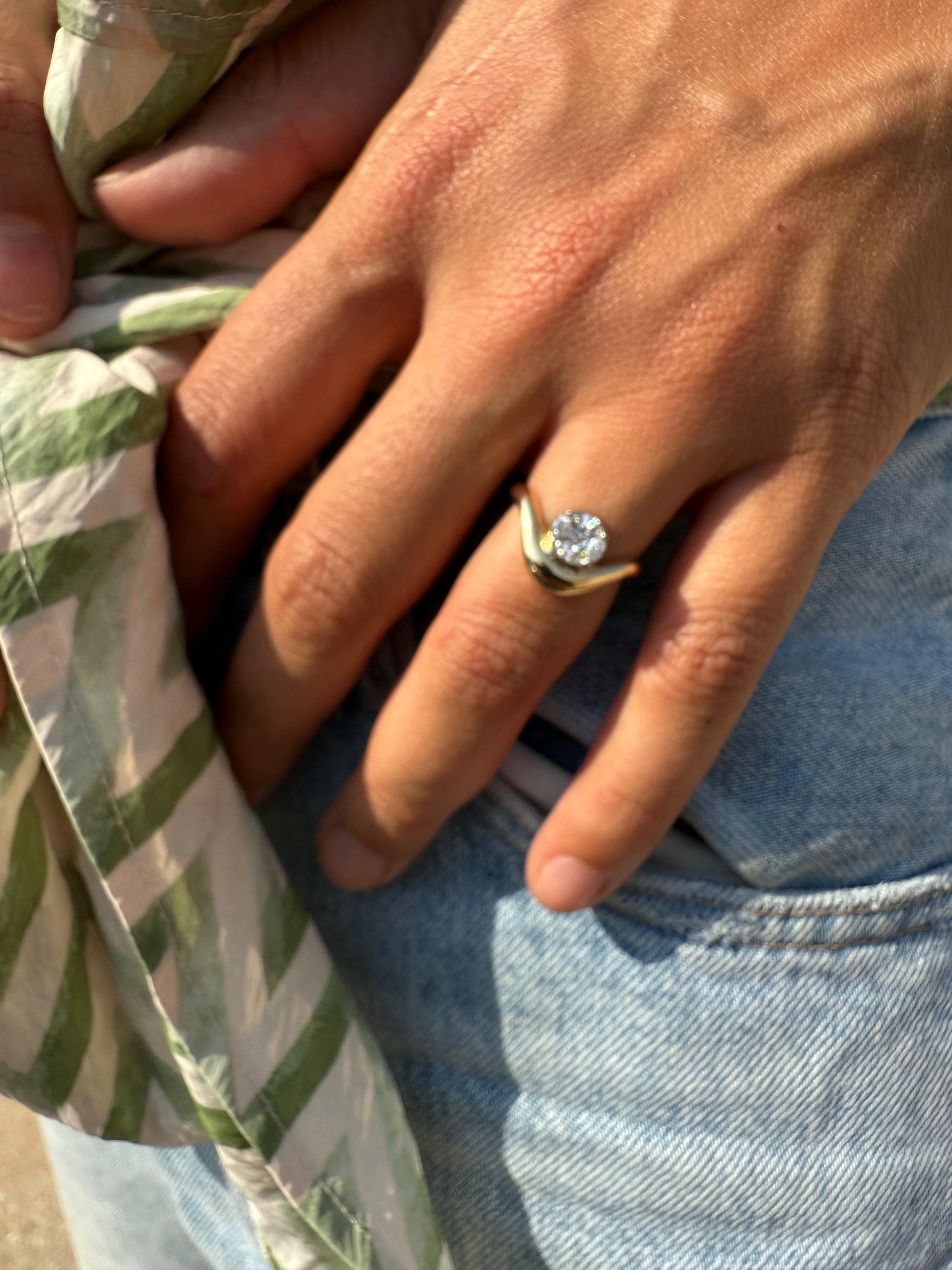 Golden Eclipse Diamond Ring
