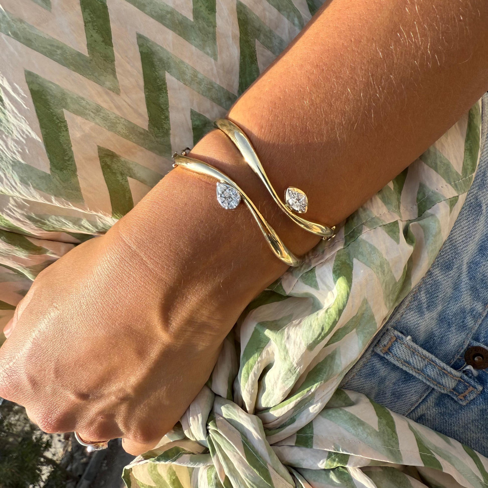 Marquise Glow Golden Bangle