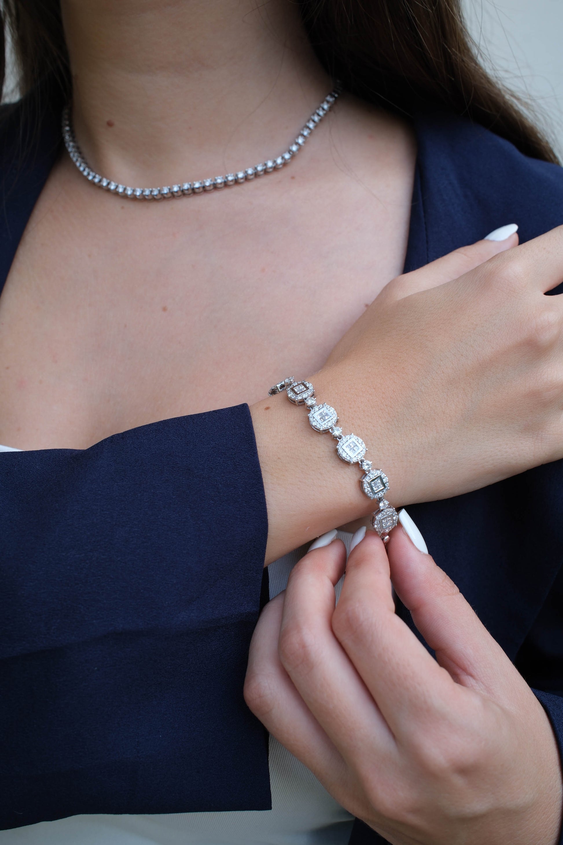 Round Cluster Diamond Bracelet